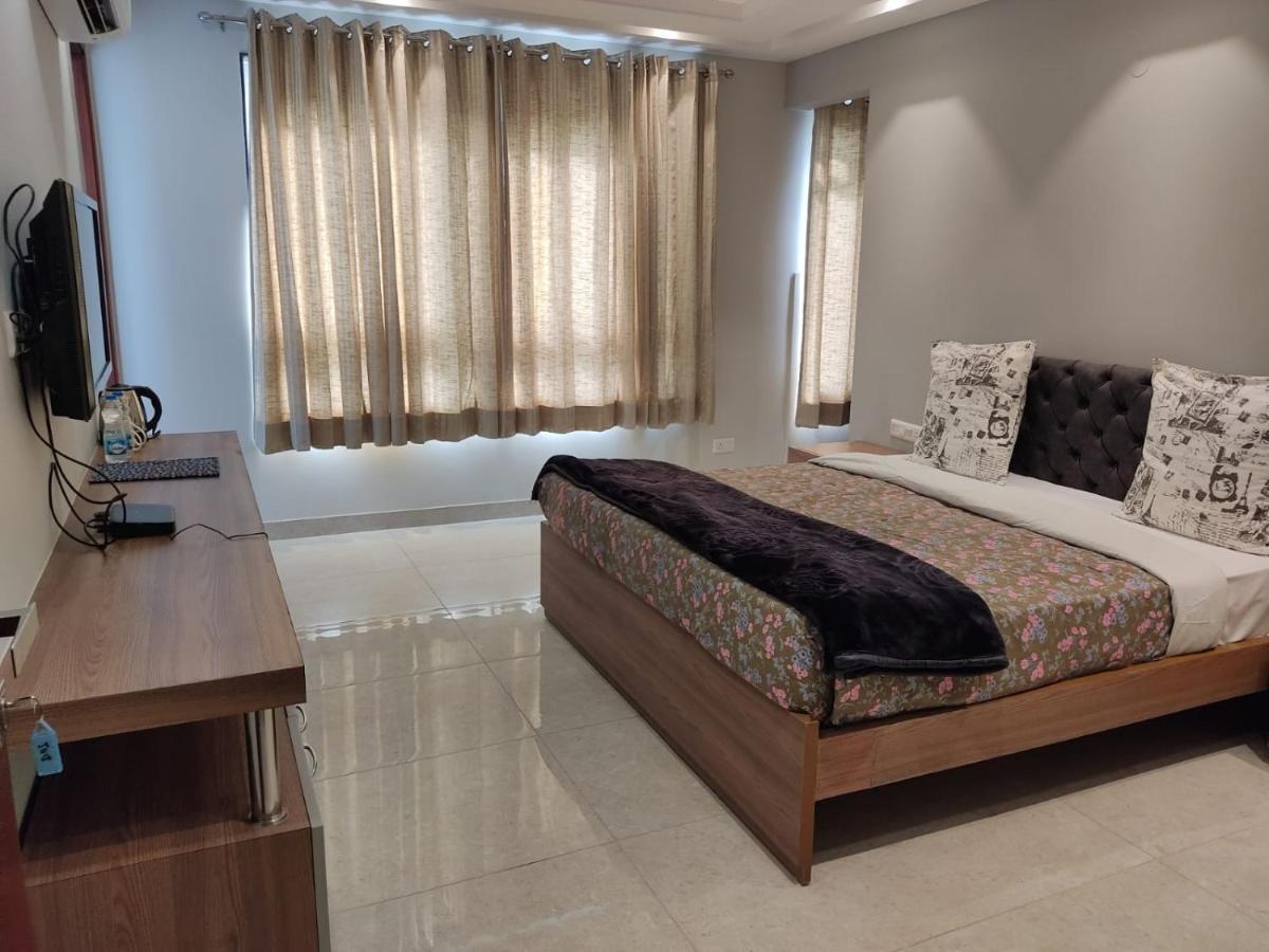 Perch Service Apartment-Mg Road 古尔冈 外观 照片